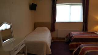 Гостевой дом Clancys Of Glenfarne Glenfarne Двухместный номер с 2 отдельными кроватями-2